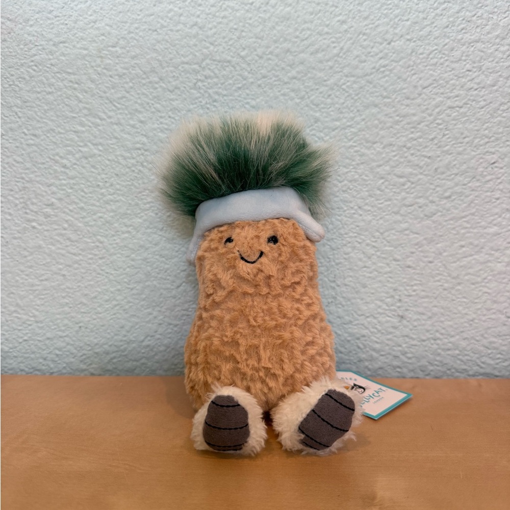 BNWT Jellycat Amuseables Peanut ‘Après Ski’